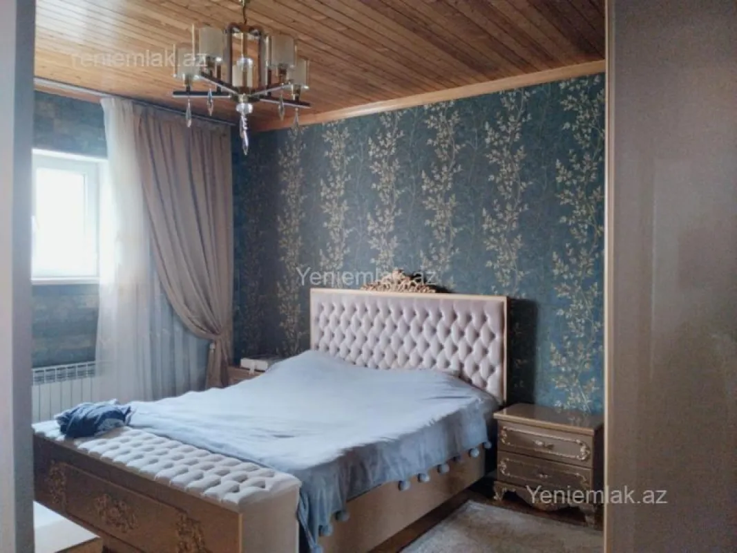 Satılır 4 otaqlı həyət evi 200 m²