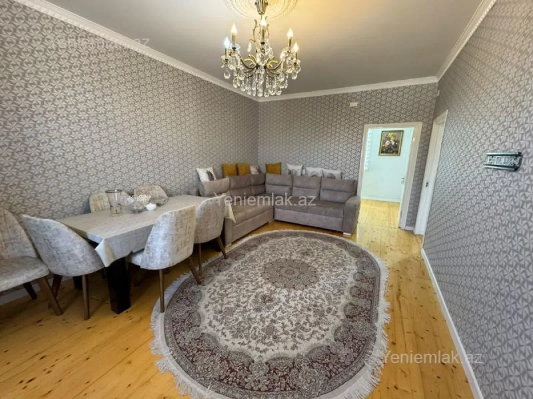 Satılır 7 otaqlı həyət evi 189 m²