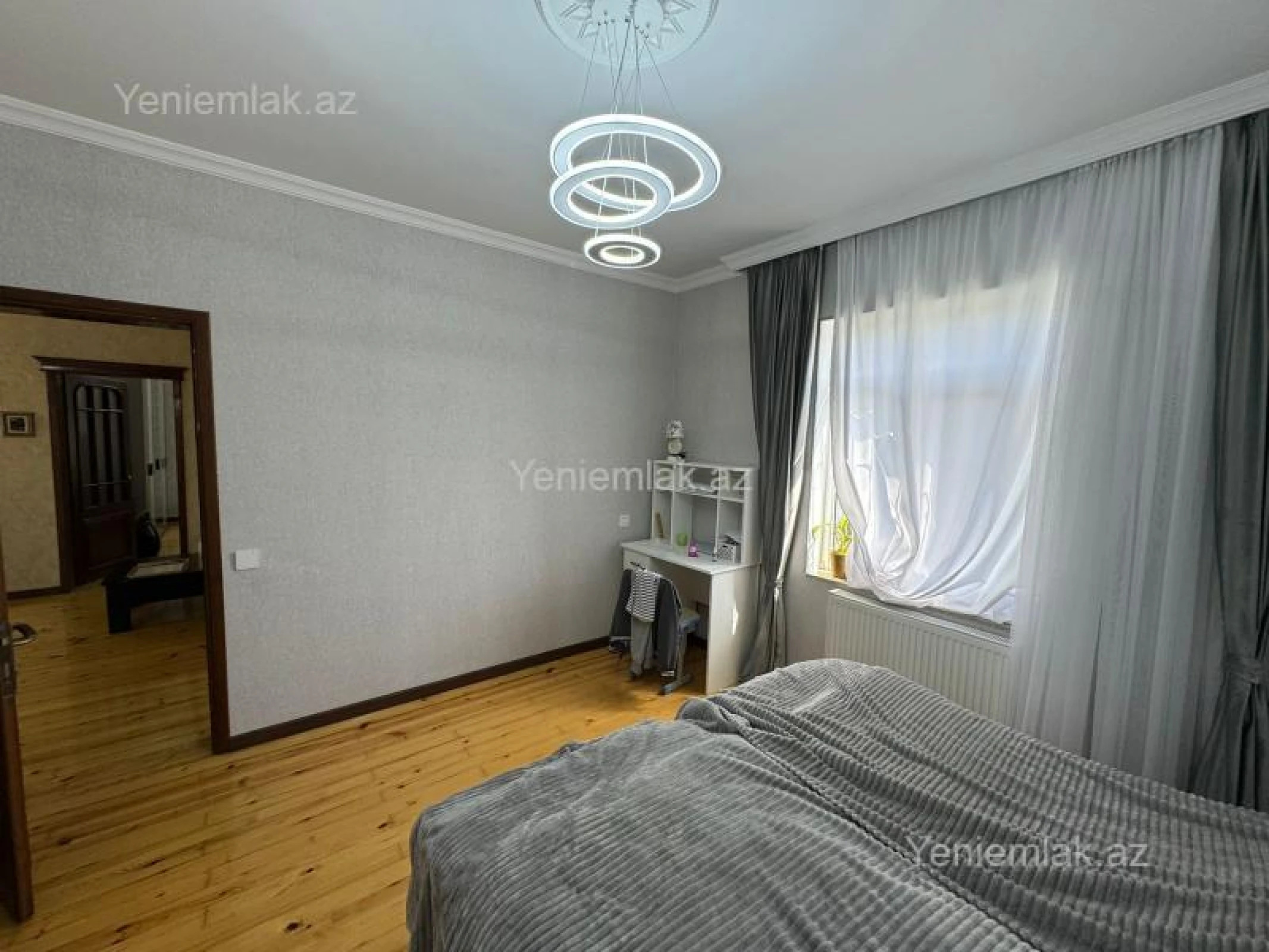 Satılır 7 otaqlı həyət evi 189 m²