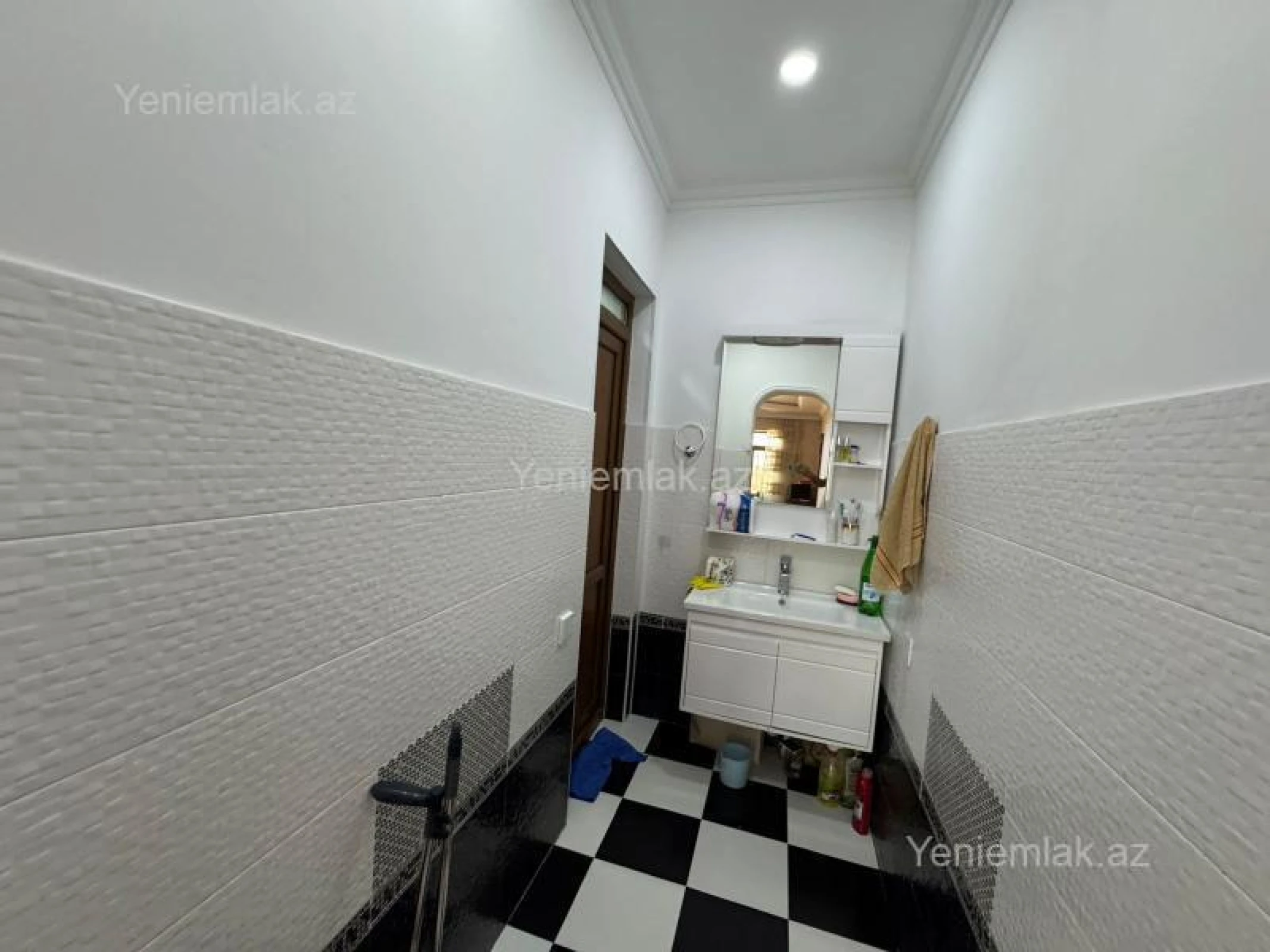 Satılır 7 otaqlı həyət evi 189 m²