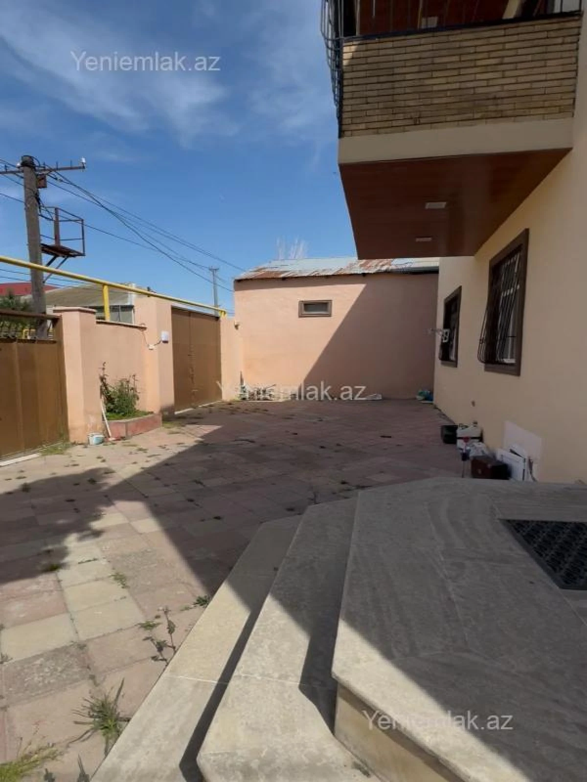 Satılır 7 otaqlı həyət evi 189 m²