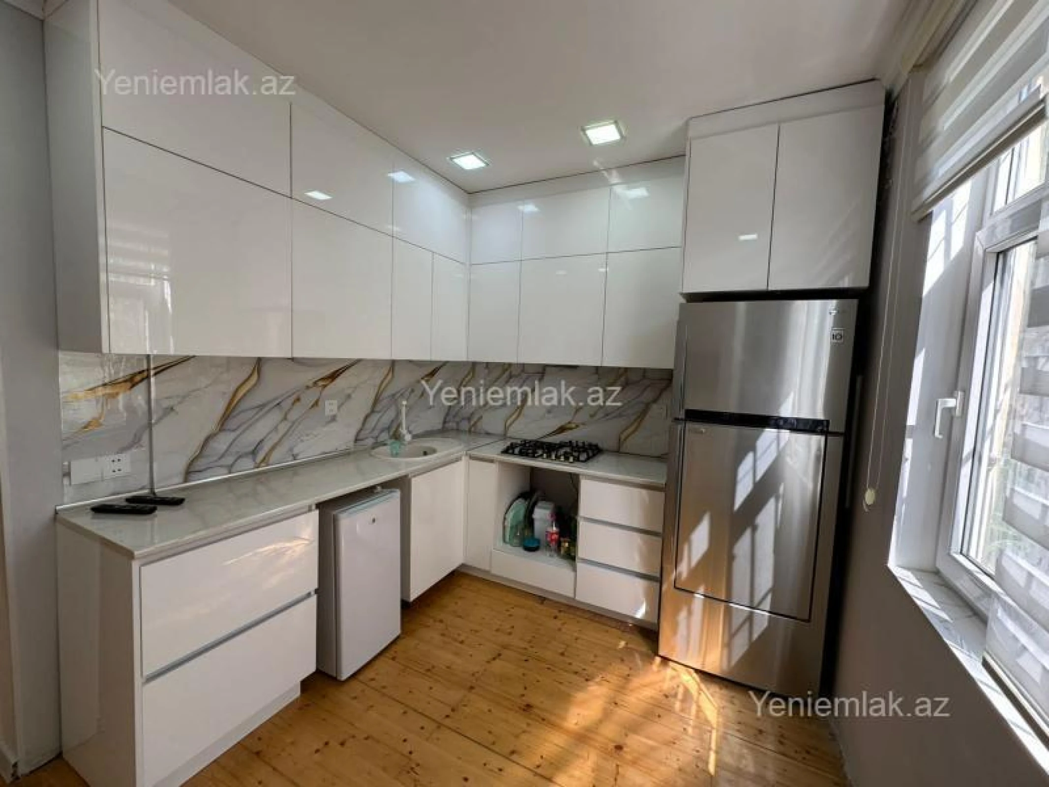 Satılır 7 otaqlı həyət evi 189 m²