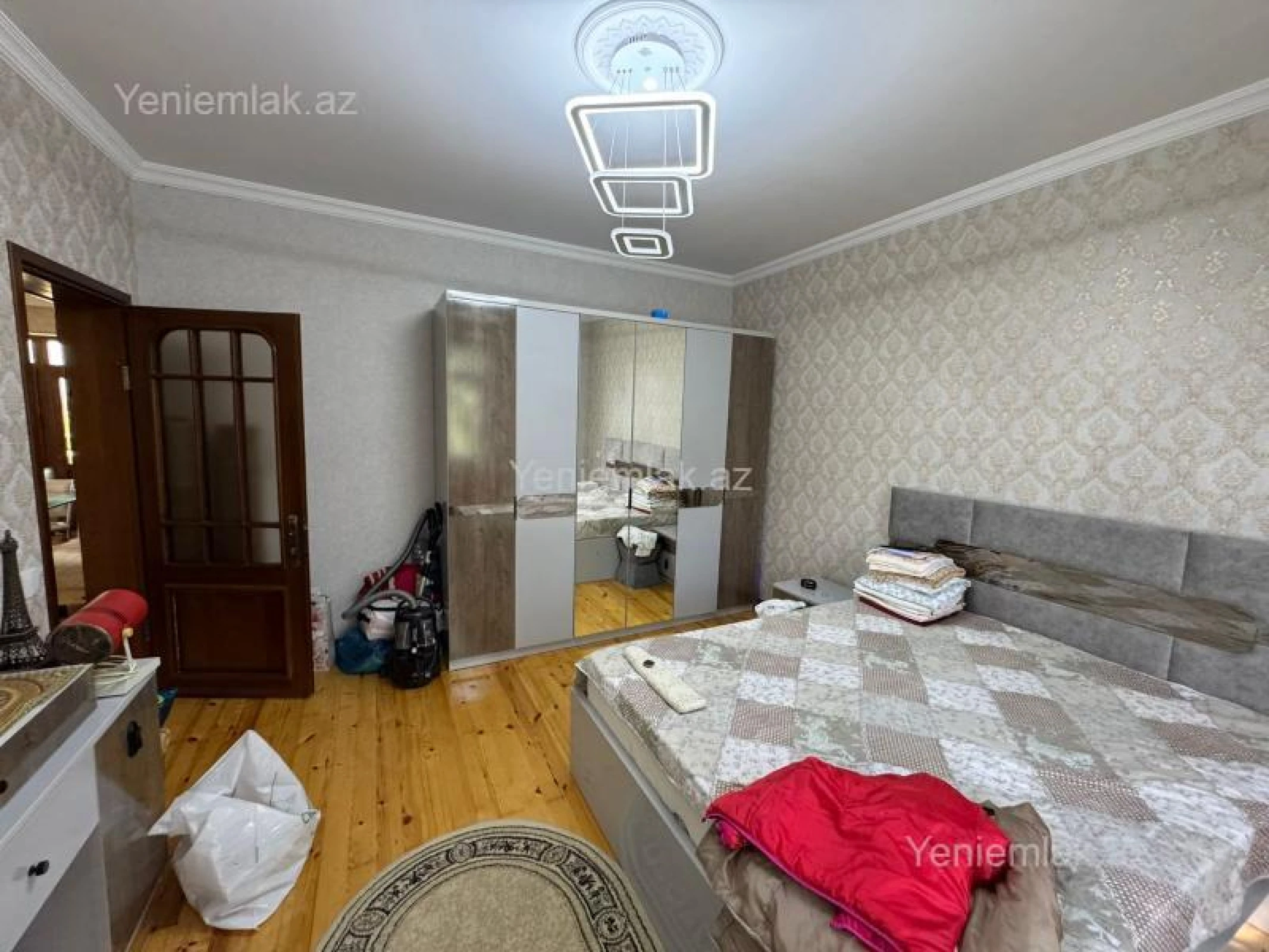 Satılır 7 otaqlı həyət evi 189 m²