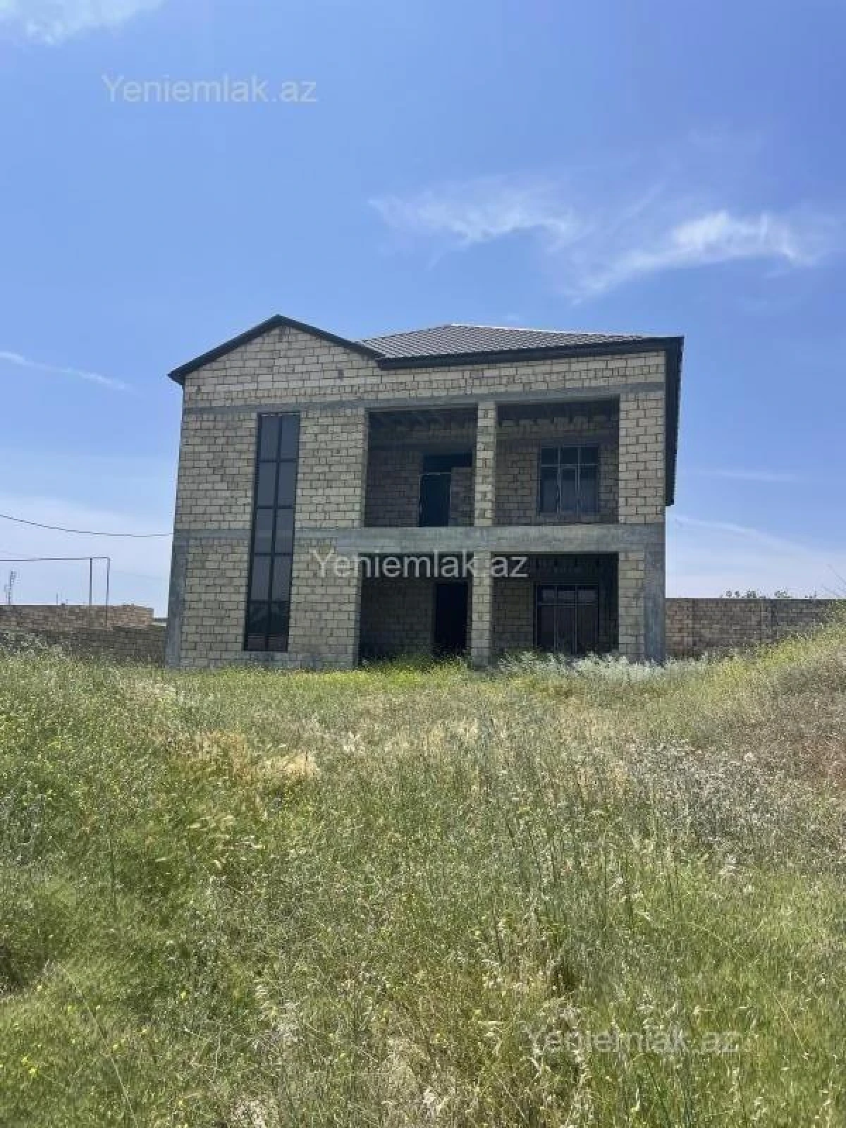 Satılır 7 otaqlı həyət evi 300 m²