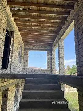 Satılır 7 otaqlı həyət evi 300 m²
