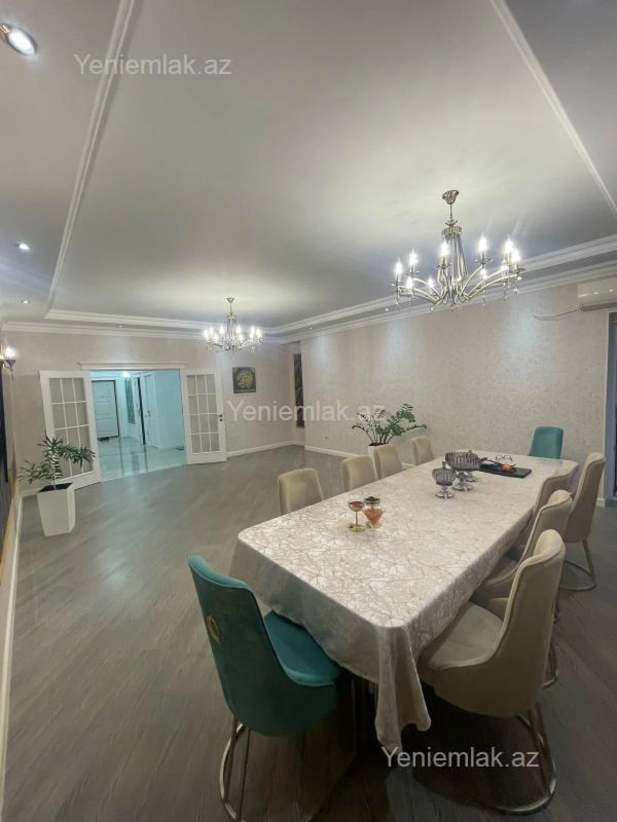 Satılır 3 otaqlı yeni tikili 145 m²