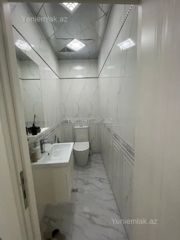 Satılır 3 otaqlı yeni tikili 145 m²