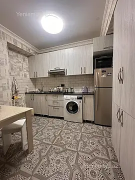 Satılır 3 otaqlı yeni tikili 80 m²