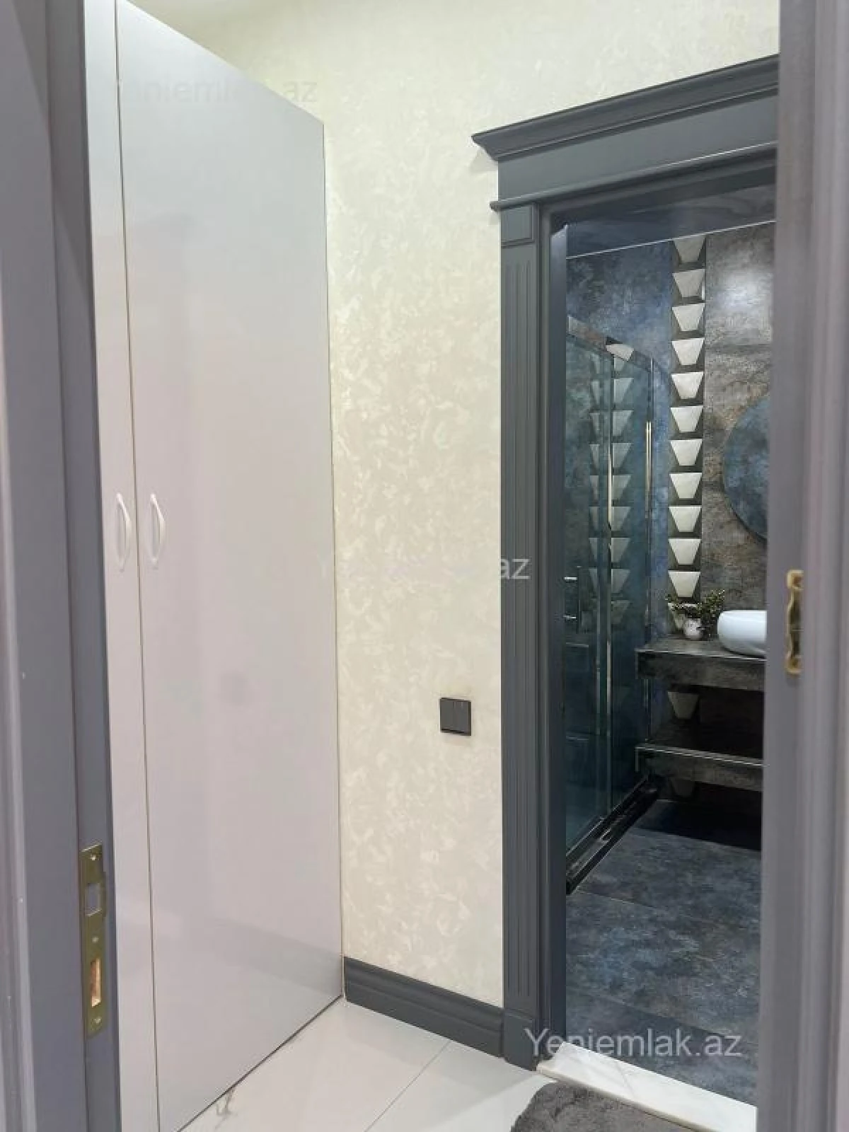 Satılır 4 otaqlı yeni tikili 150 m²