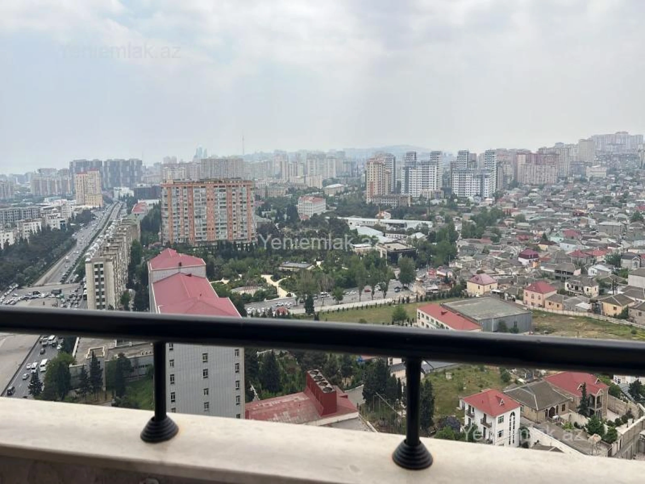 Satılır 4 otaqlı yeni tikili 150 m²