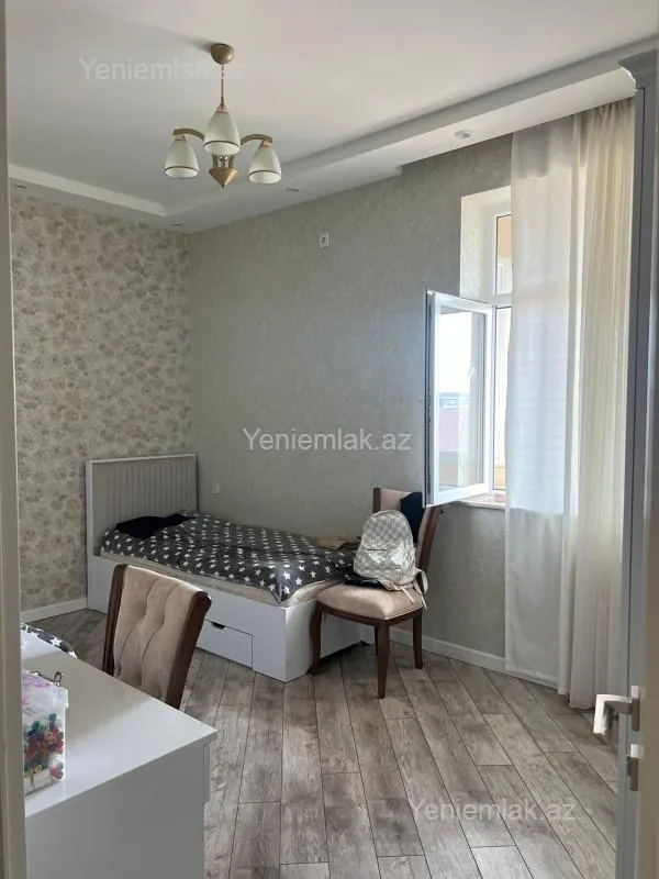 Satılır 3 otaqlı yeni tikili 94 m²