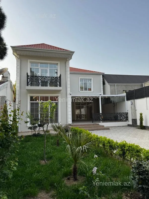 Satılır 5 otaqlı həyət evi 360 m²