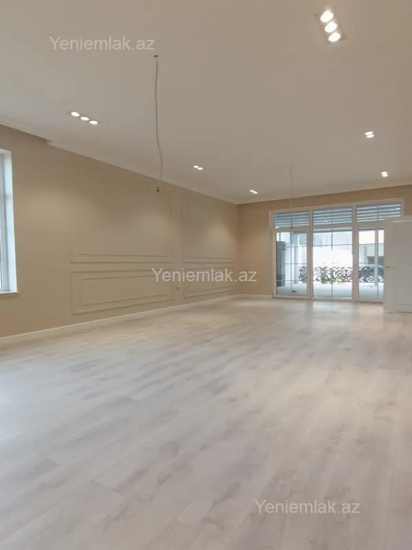 Satılır 7 otaqlı həyət evi 410 m²