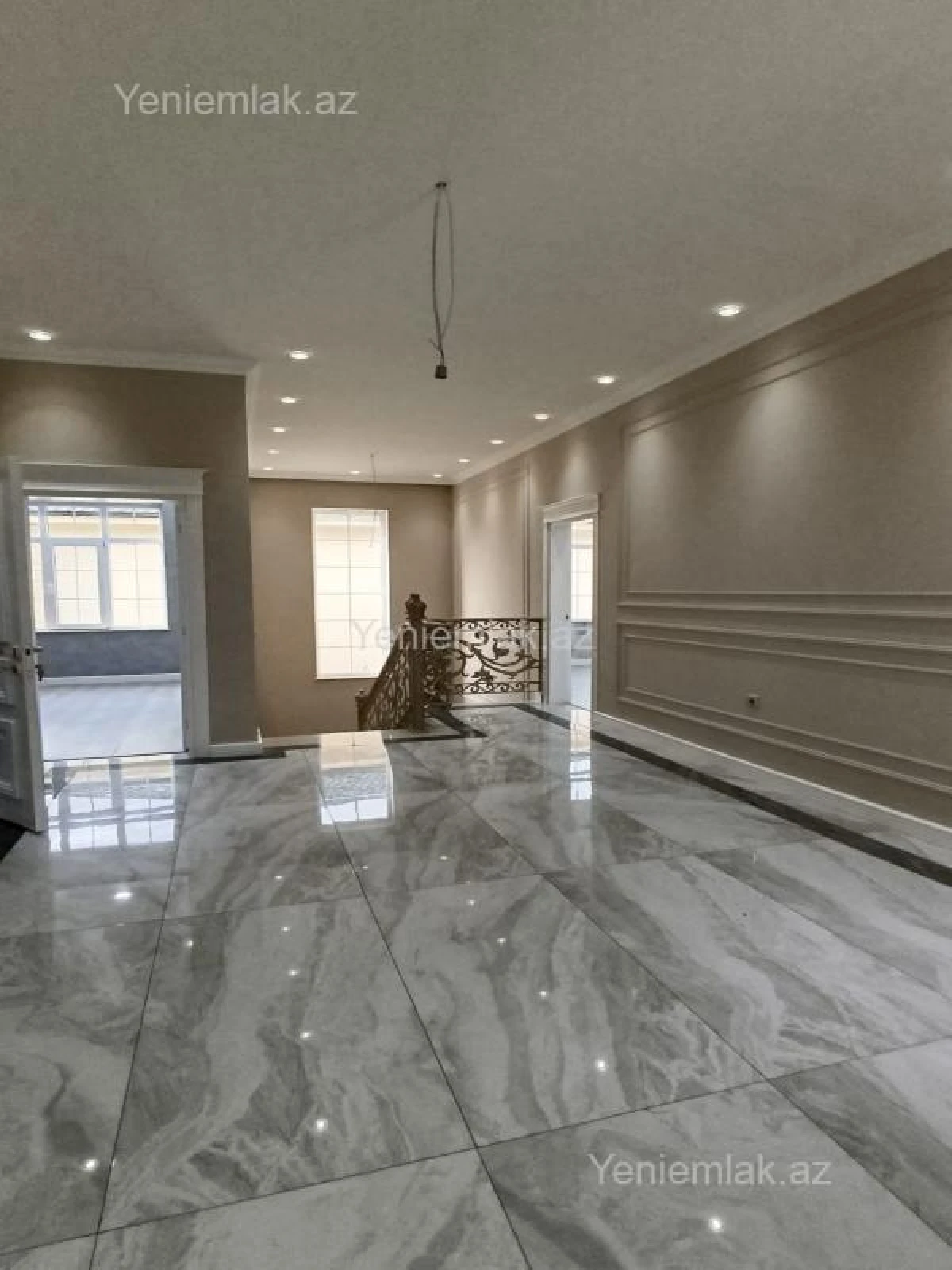 Satılır 7 otaqlı həyət evi 410 m²