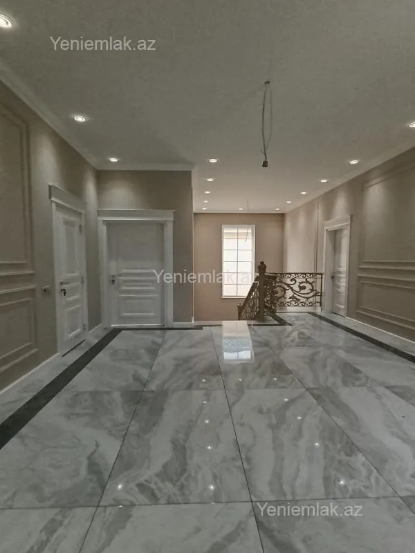 Satılır 7 otaqlı həyət evi 410 m²