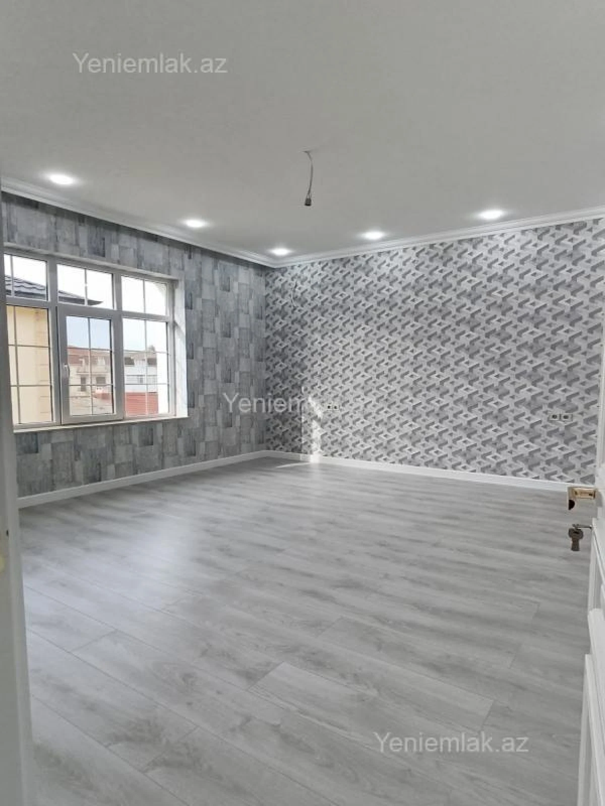 Satılır 7 otaqlı həyət evi 410 m²