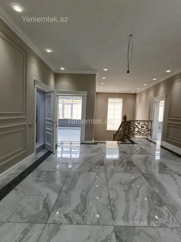 Satılır 7 otaqlı həyət evi 410 m²