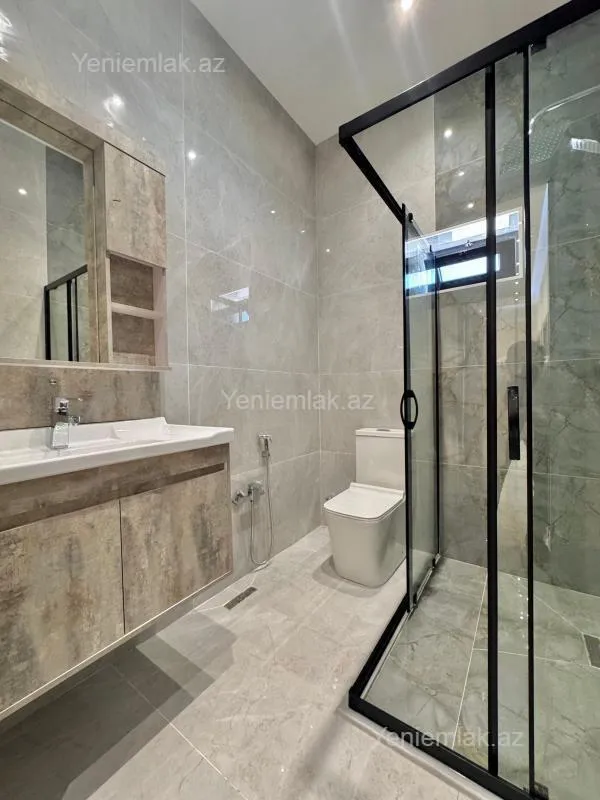 Satılır 4 otaqlı həyət evi 170 m²