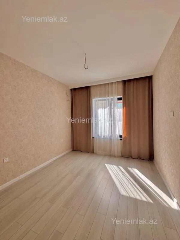 Satılır 4 otaqlı həyət evi 170 m²