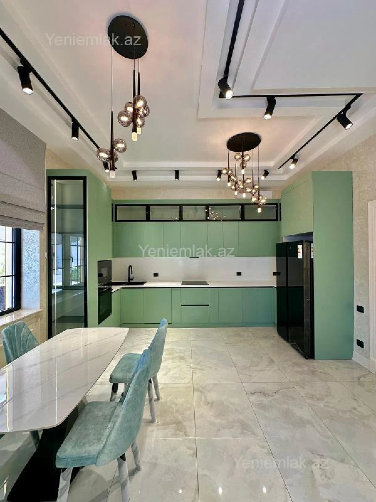 Satılır 4 otaqlı həyət evi 290 m²