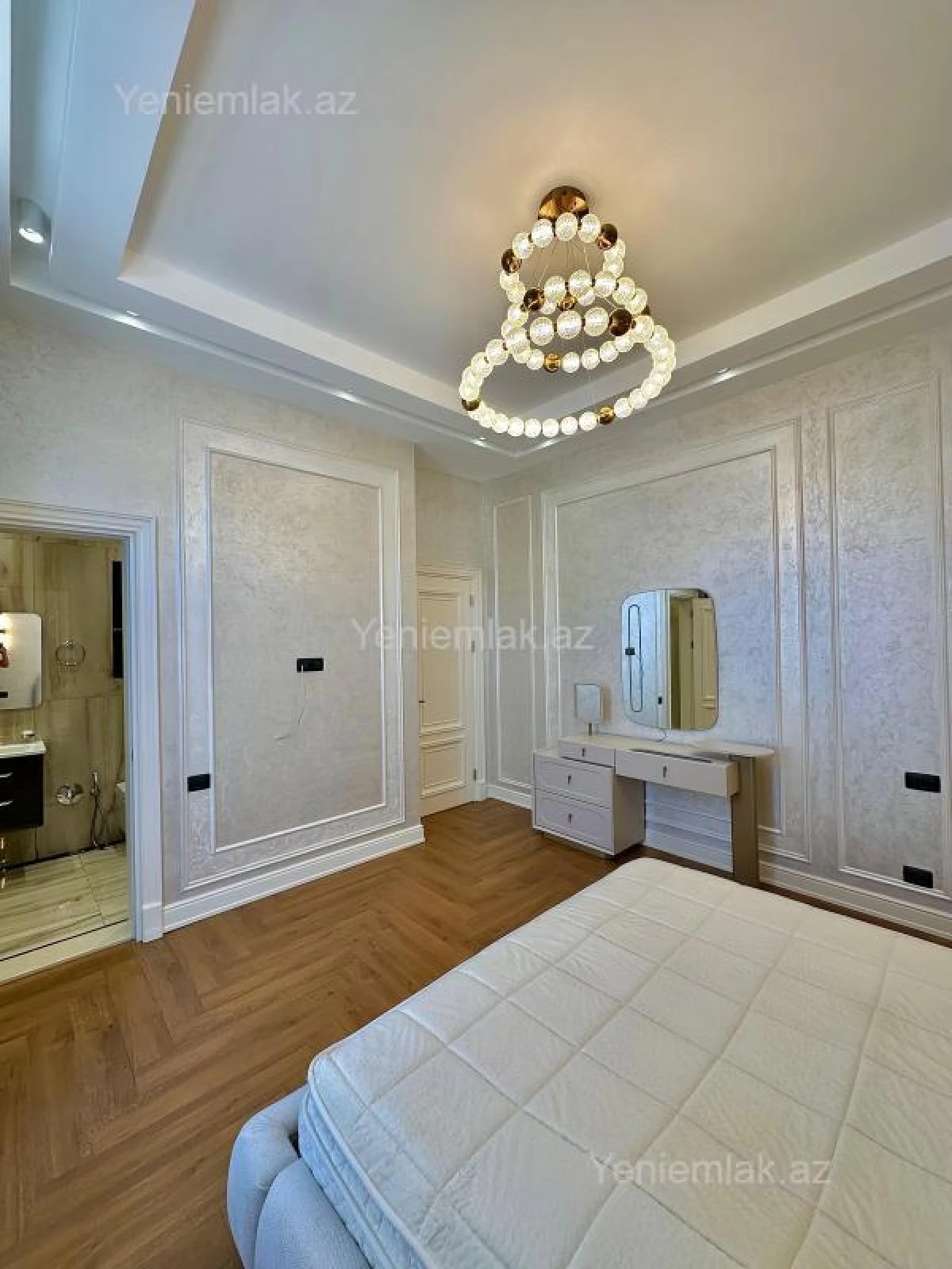 Satılır 4 otaqlı həyət evi 290 m²