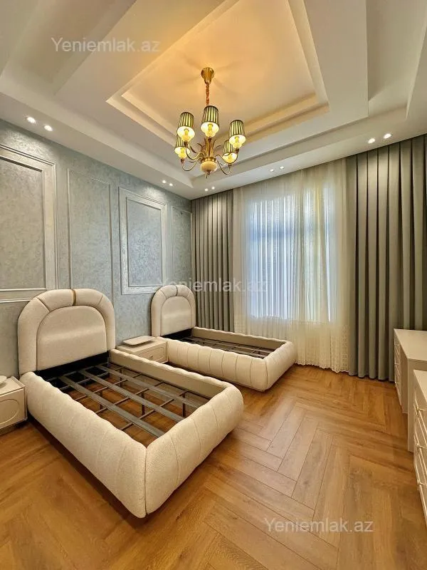 Satılır 4 otaqlı həyət evi 290 m²