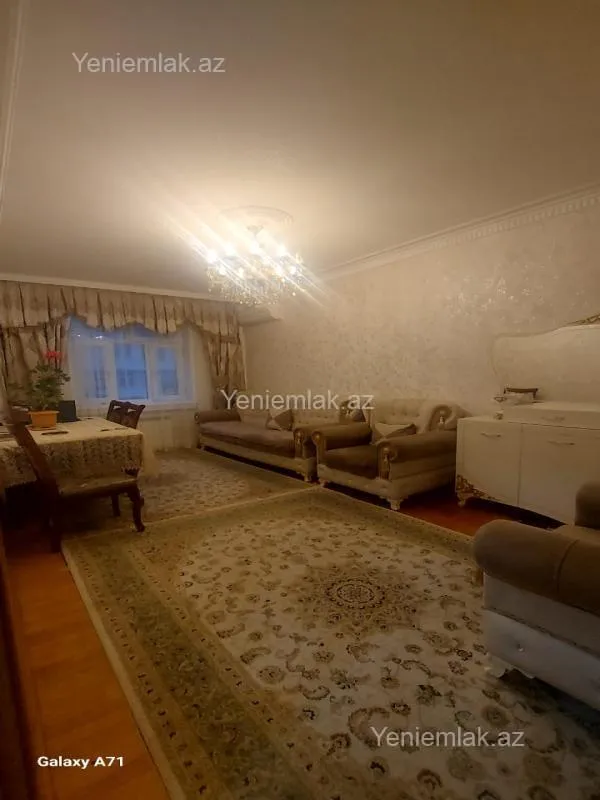 Satılır 3 otaqlı köhnə tikili 80 m²