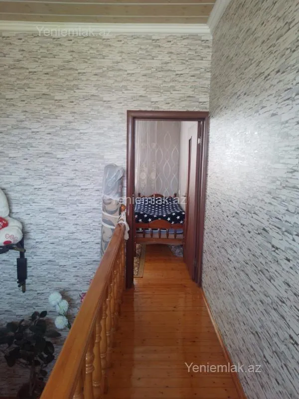 Satılır 4 otaqlı həyət evi 130 m²