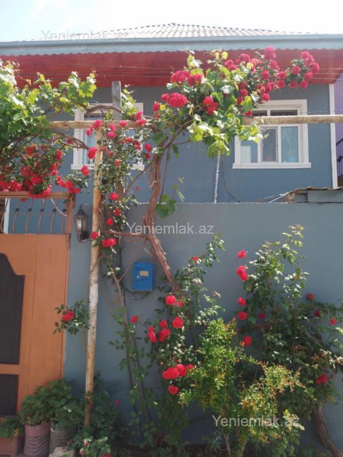 Satılır 4 otaqlı həyət evi 130 m²