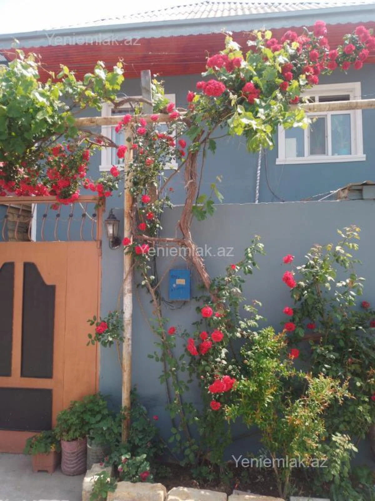 Satılır 4 otaqlı həyət evi 130 m²