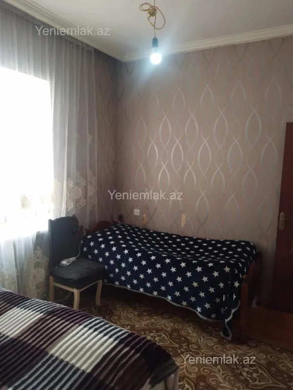 Satılır 4 otaqlı həyət evi 130 m²