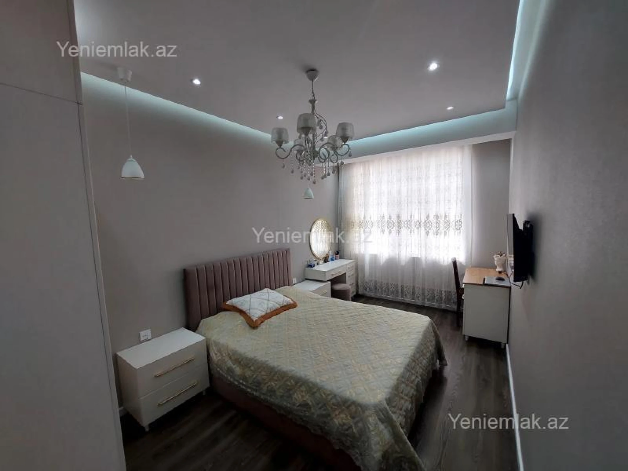 Satılır 3 otaqlı yeni tikili 125 m²