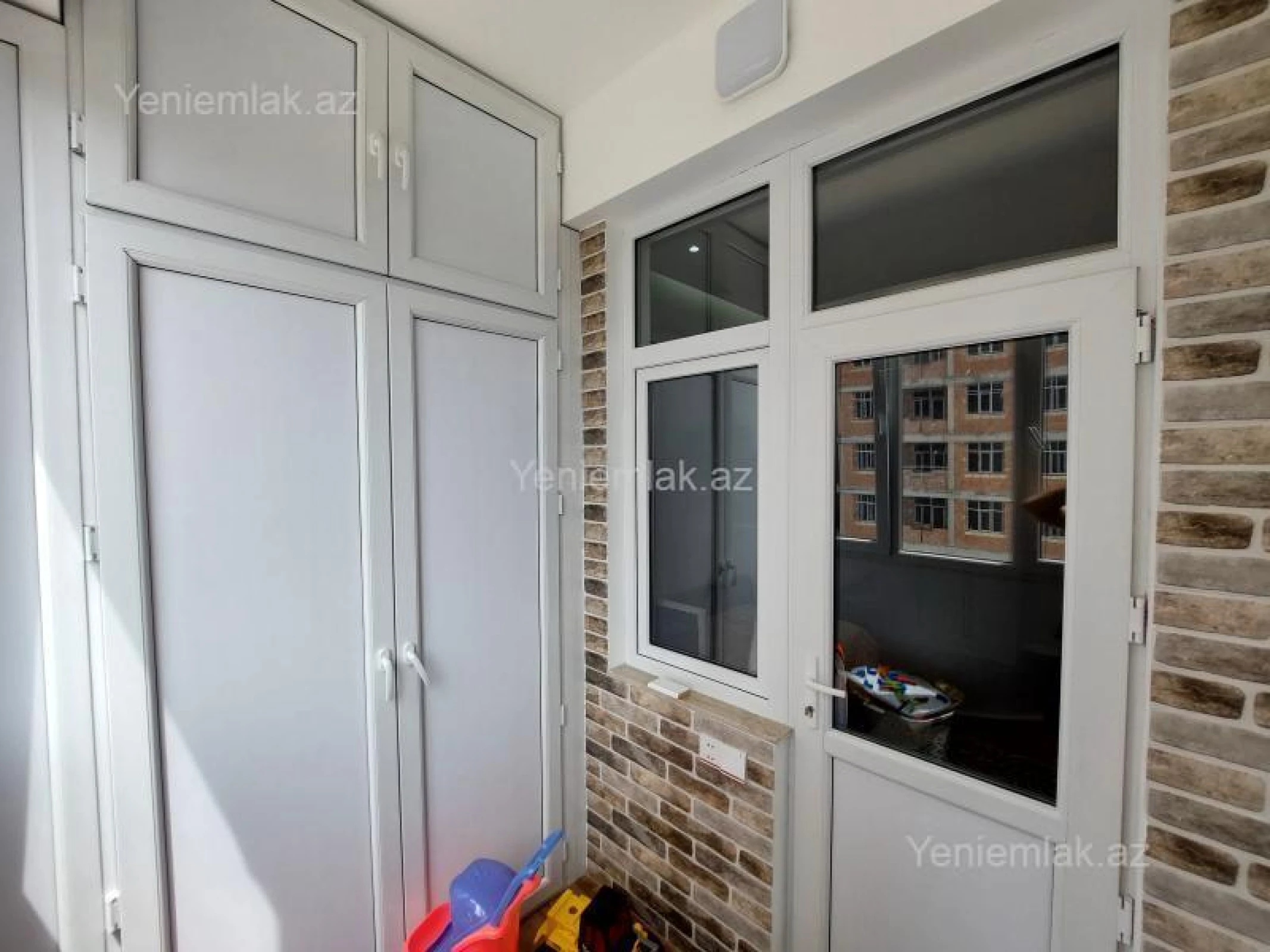 Satılır 3 otaqlı yeni tikili 125 m²