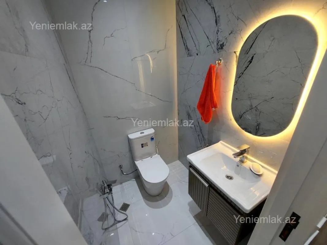 Satılır 3 otaqlı yeni tikili 125 m²