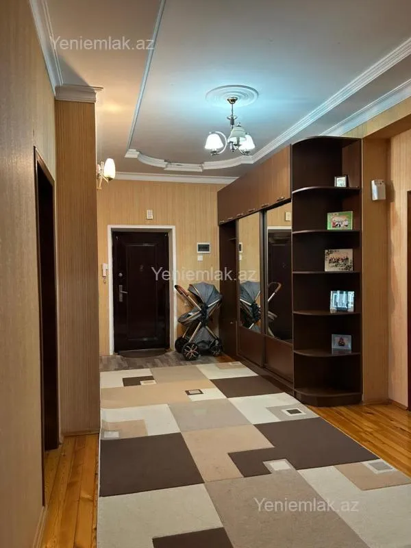 Satılır 3 otaqlı yeni tikili 118 m²