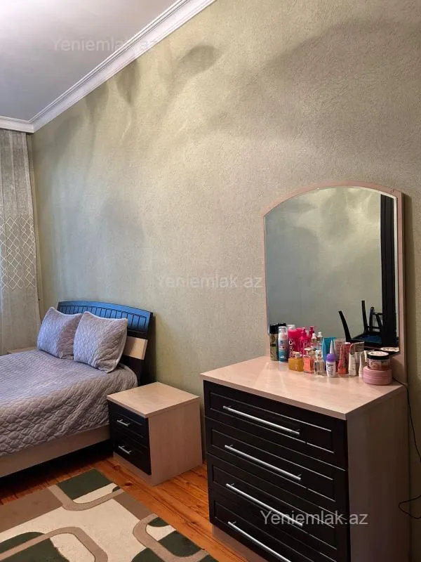 Satılır 3 otaqlı yeni tikili 118 m²