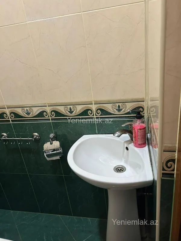 Satılır 3 otaqlı yeni tikili 118 m²