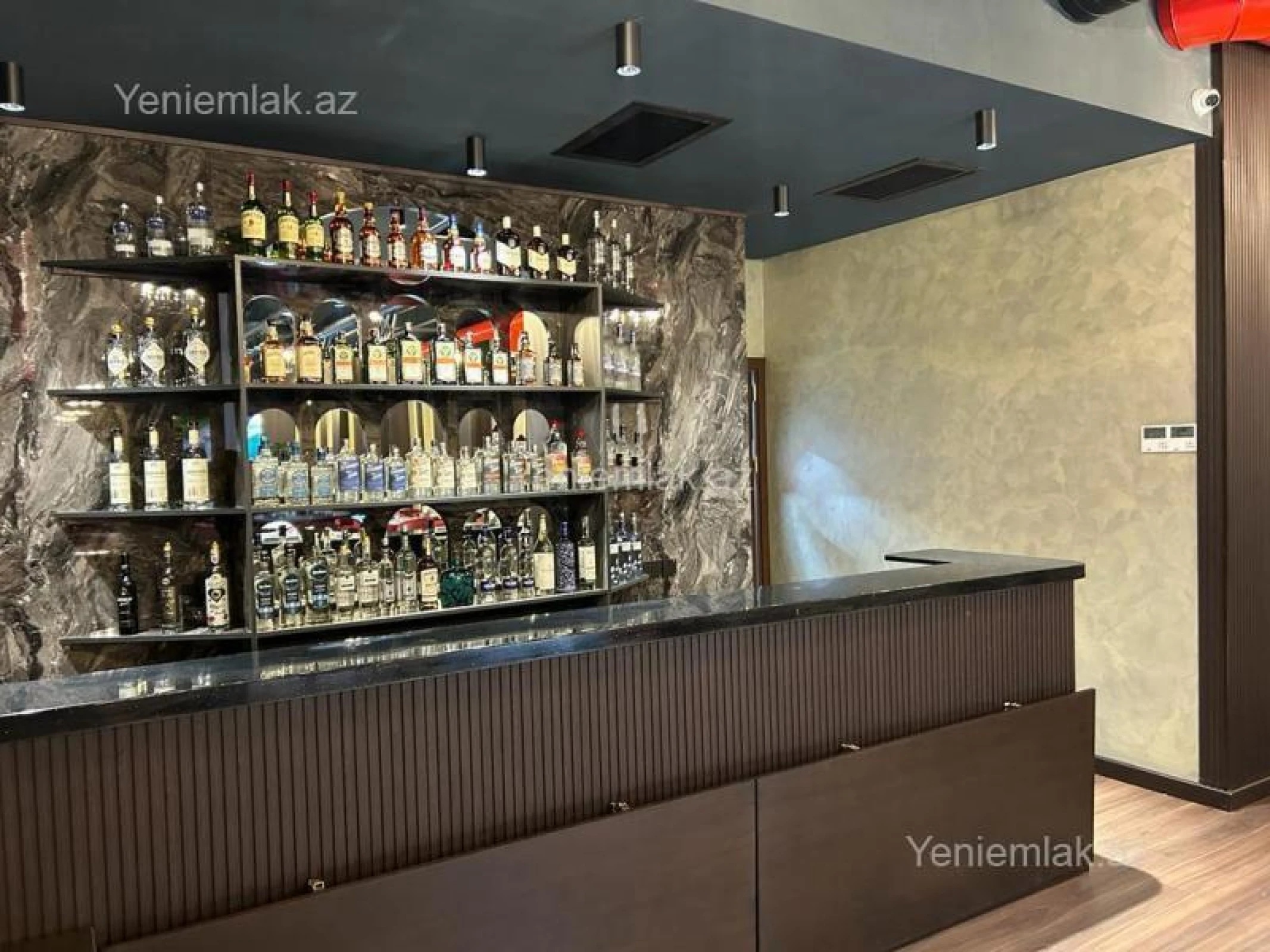 Satılır 16 otaqlı obyekt 1150 m²