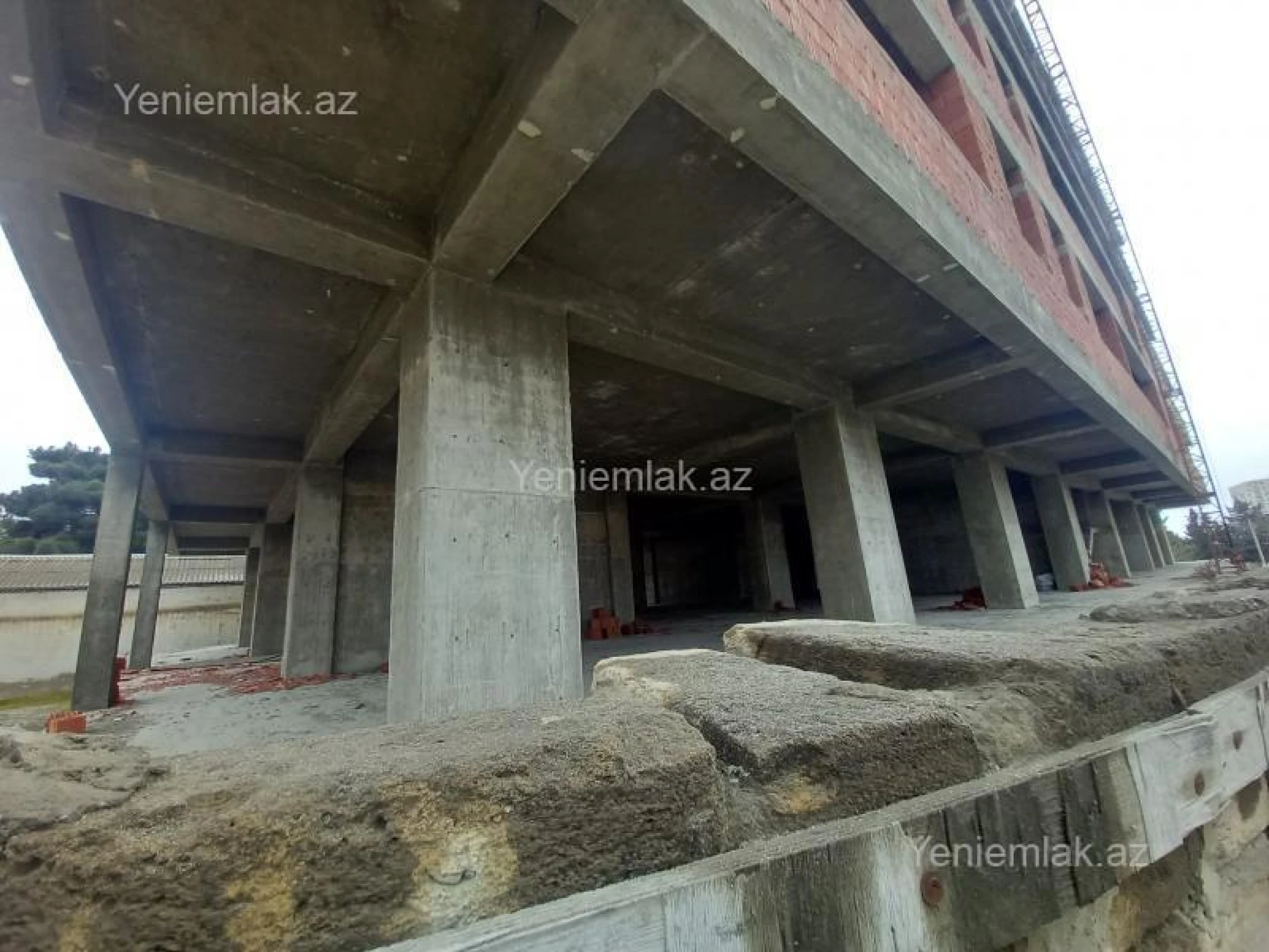 Satılır 2 otaqlı yeni tikili 81 m²