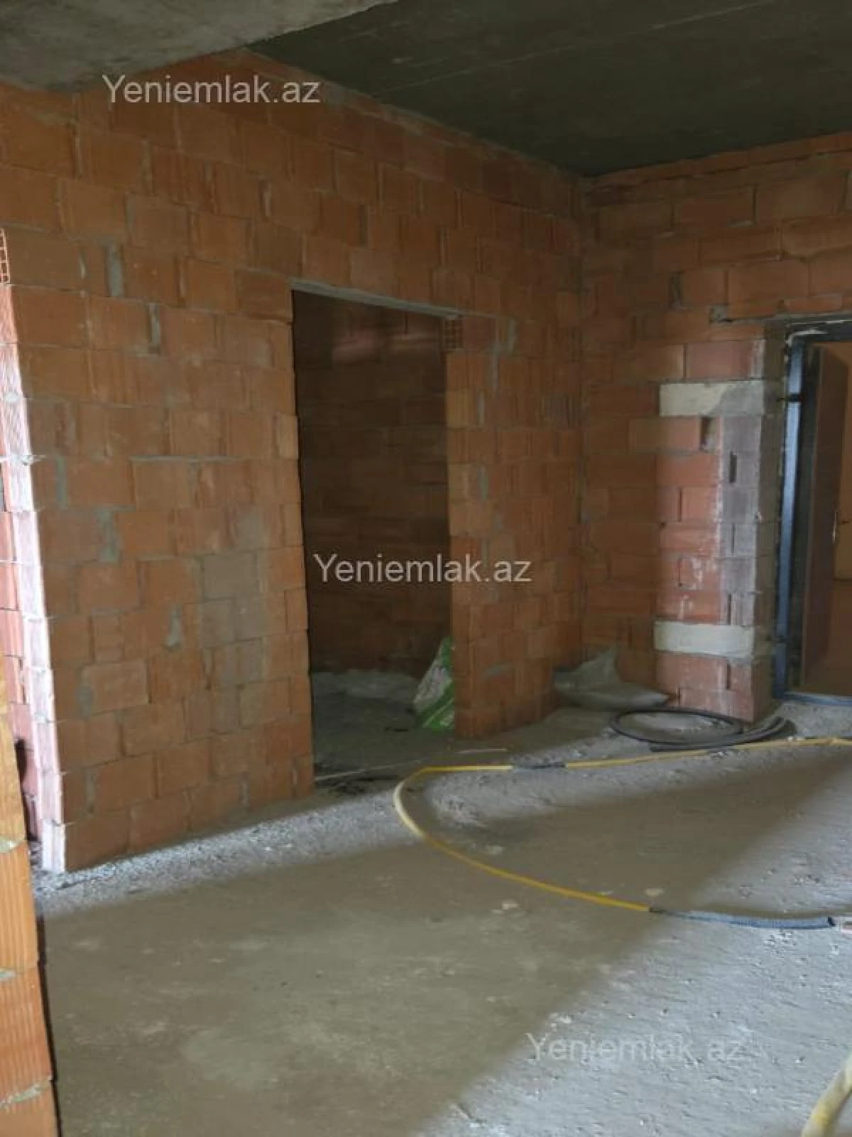 Satılır 2 otaqlı yeni tikili 81 m²