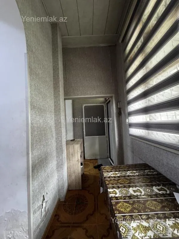 Satılır 3 otaqlı köhnə tikili 70 m²