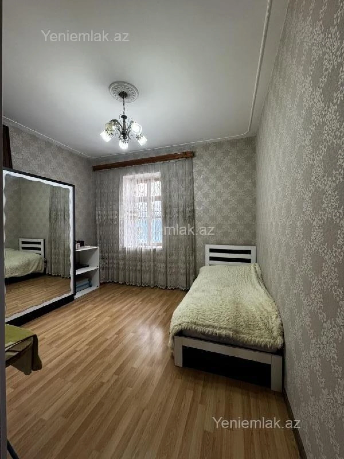 Satılır 3 otaqlı köhnə tikili 70 m²
