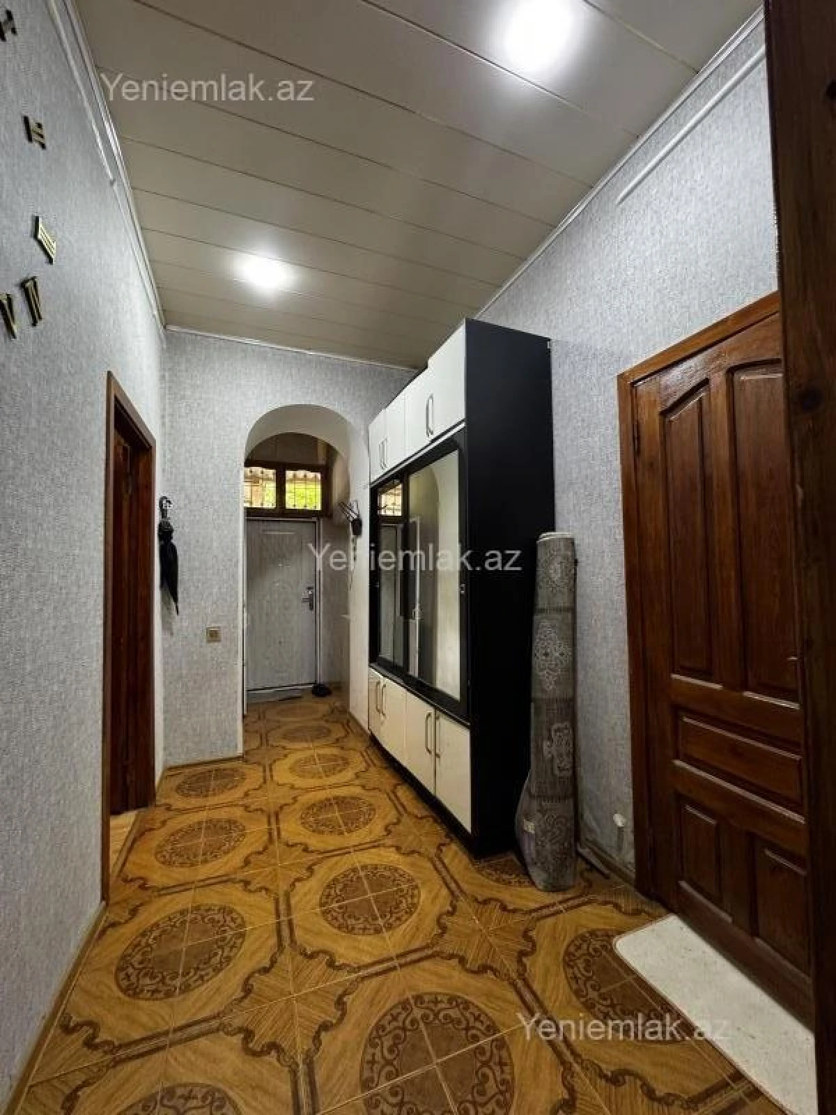 Satılır 3 otaqlı köhnə tikili 70 m²