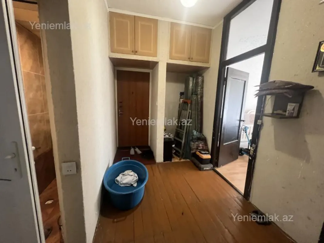 Satılır 3 otaqlı köhnə tikili 80 m²