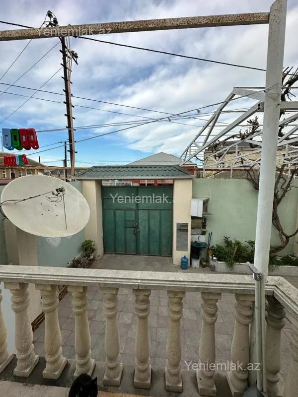 Satılır 5 otaqlı həyət evi 160 m²