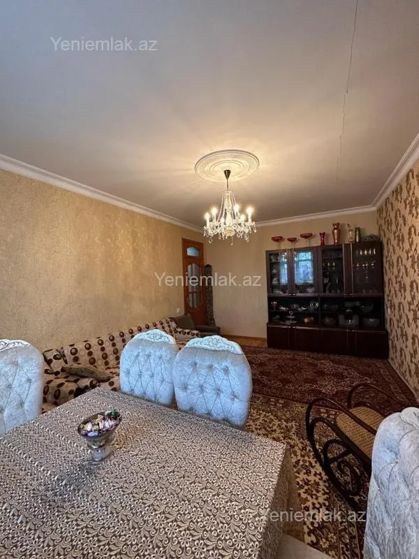 Satılır 5 otaqlı həyət evi 160 m²