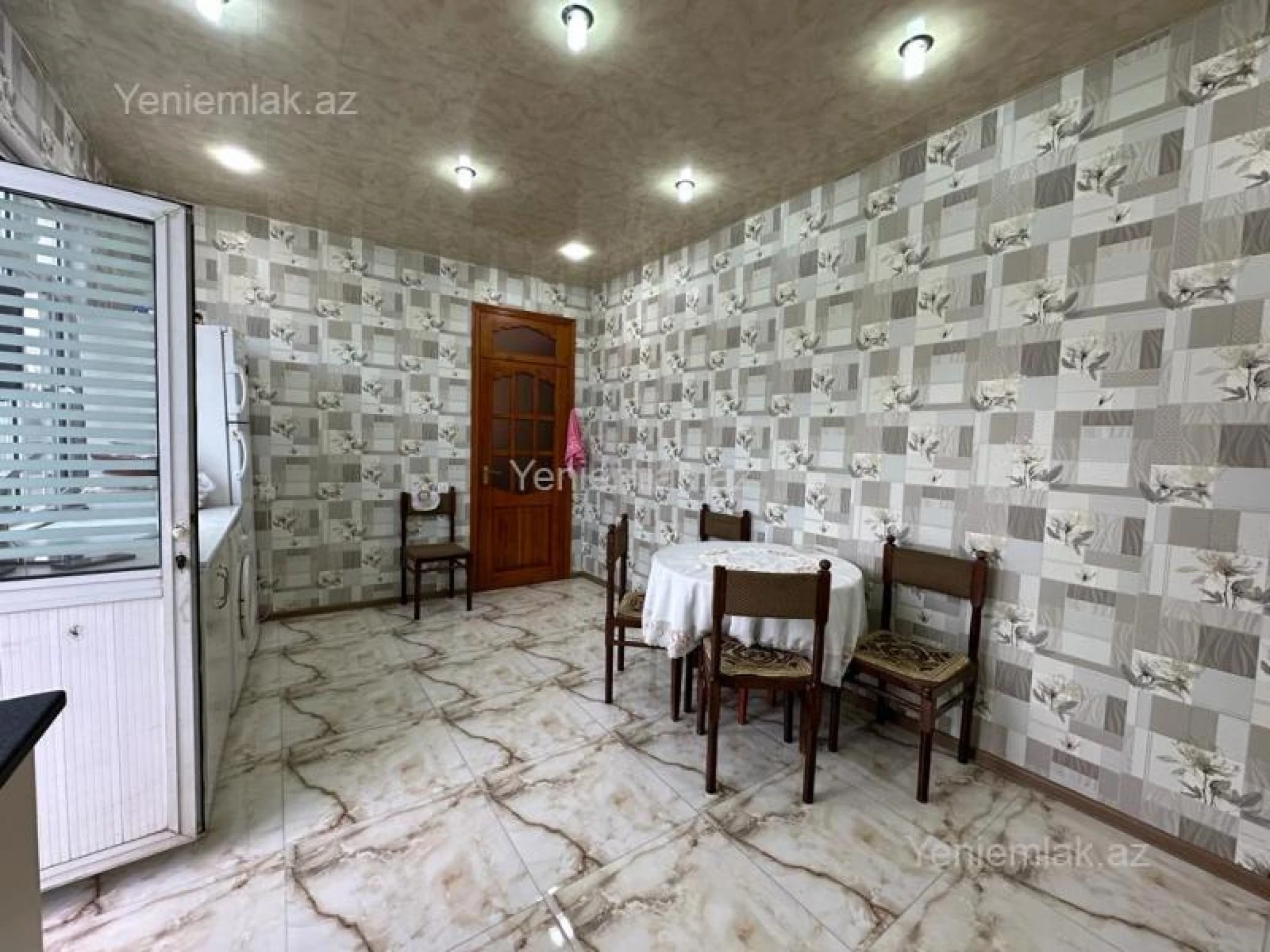 Satılır 5 otaqlı həyət evi 160 m²