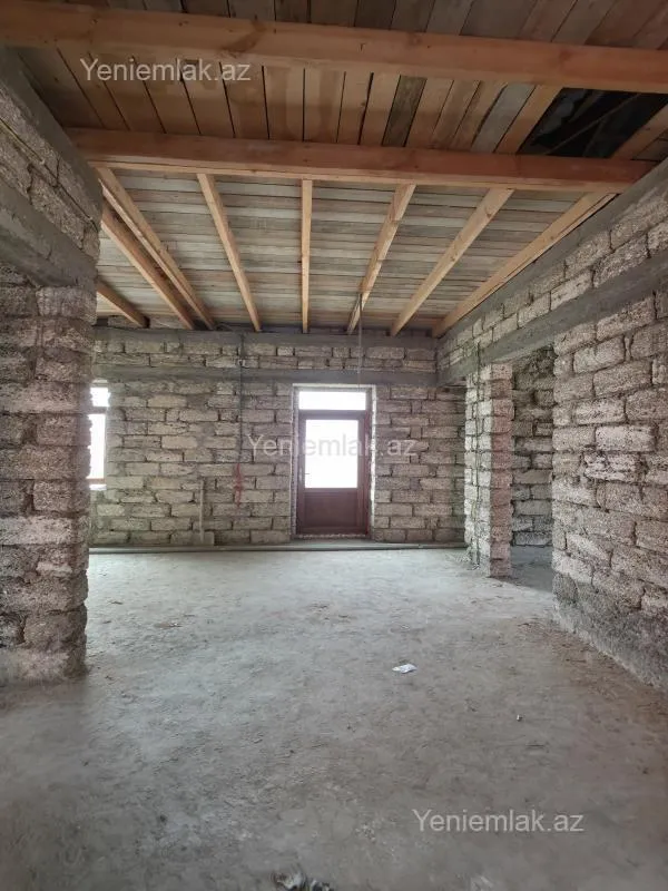 Satılır 7 otaqlı həyət evi 340 m²