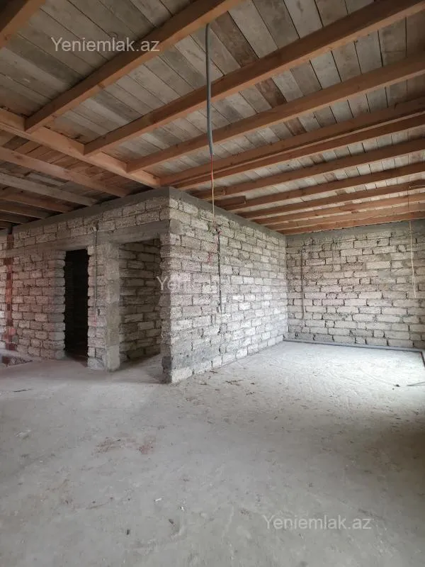 Satılır 7 otaqlı həyət evi 340 m²