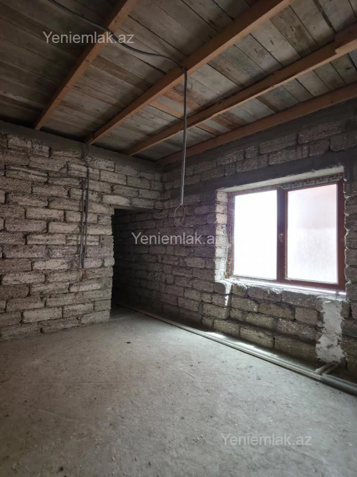 Satılır 7 otaqlı həyət evi 340 m²
